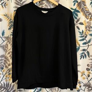 Orvis black sweatshirt